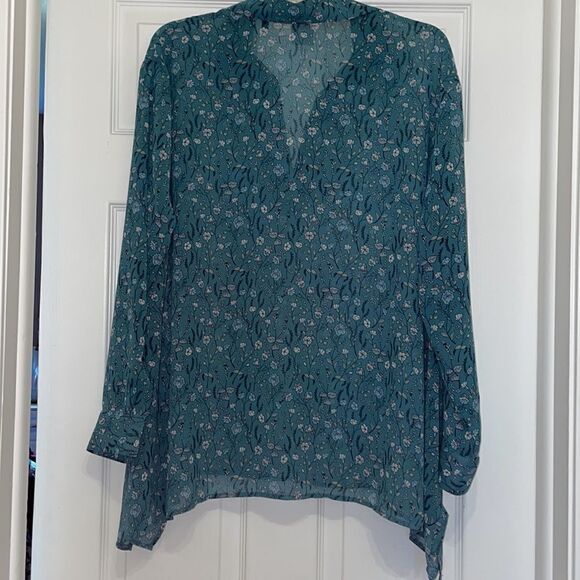 CAbi Chase Field of Flowers Blouse - Picture 9 of 9